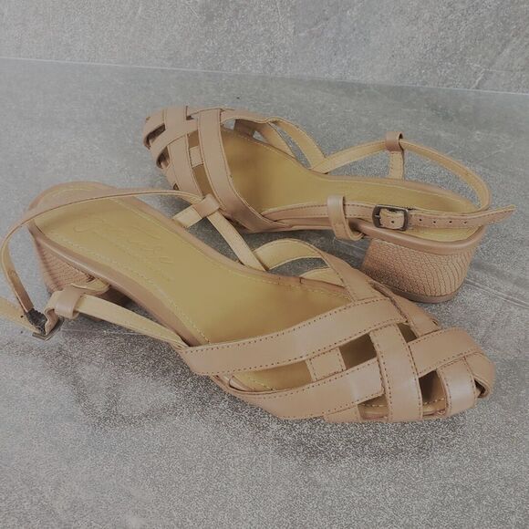 Journee Signature Sandals Women 7 M  Meggs Block Heel Leather Shoes - Picture 1 of 15